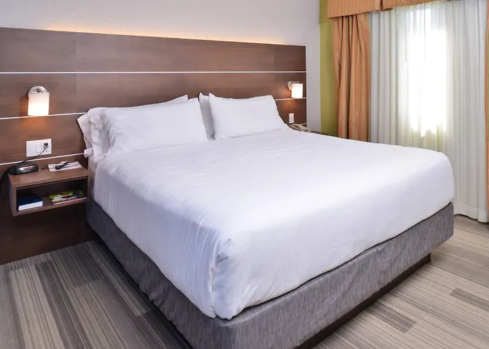 Holiday Inn Express Hotel And Suites Stevens Point By Ihg